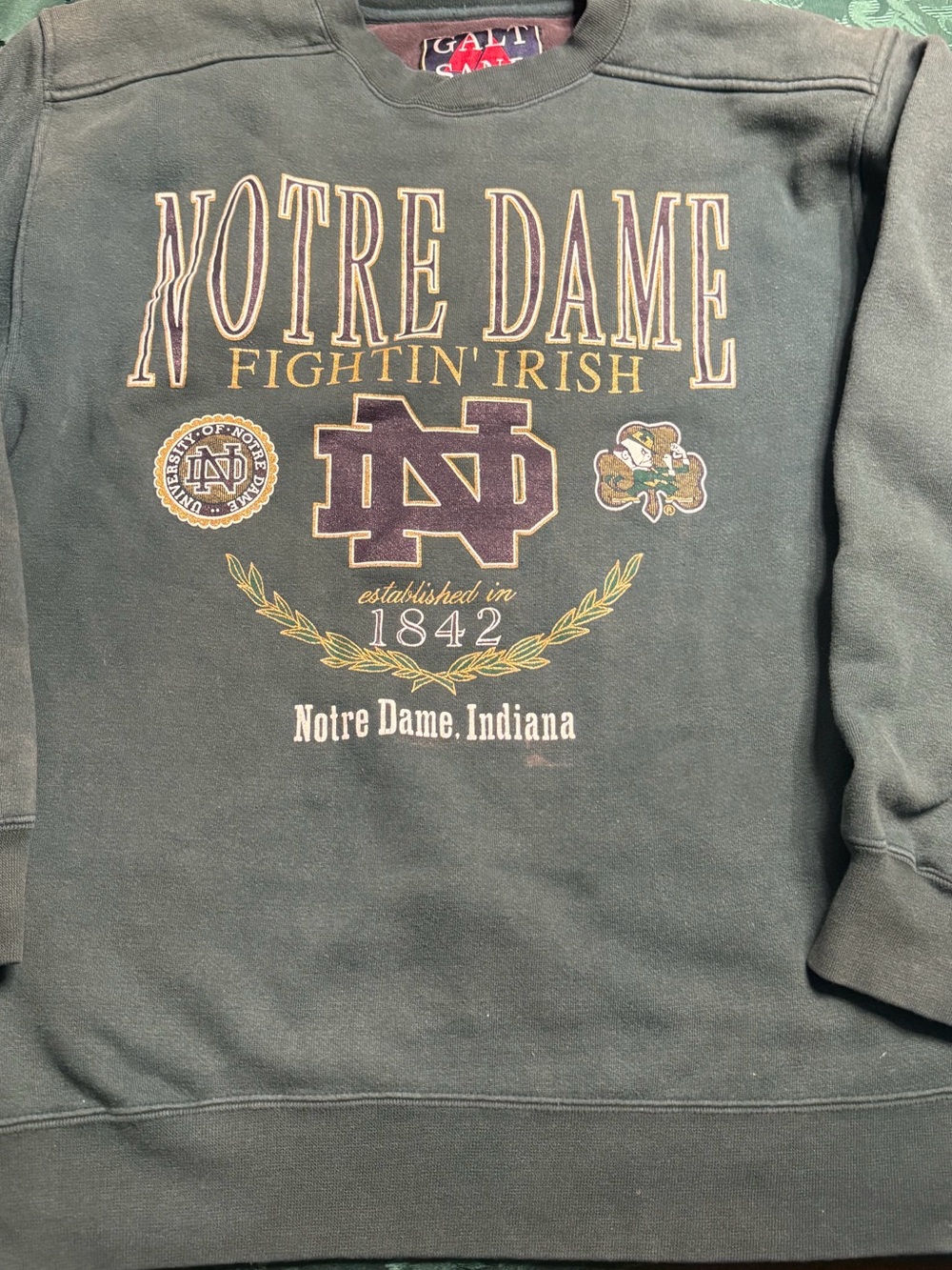 Notre Dame Fighting Irish Crewneck Sweatshirt vintage 90s green men’s sweatshirt